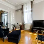 Art Deco Basilica Residence