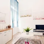 Lillybeth City Center Apartments