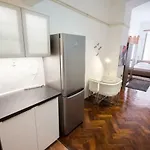 Butterfly Apartment Near The Downtown