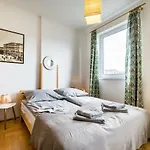 Bpr Hello Hollo Apartment