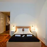 Rakoczi Apartment In The City Centre