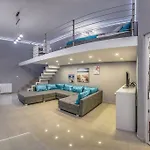 Oktogon Downtown Studio