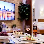 Downtown Design Flat