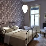 Apartment In Vi. - Terezvaros
