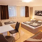 Liszt House Apartments