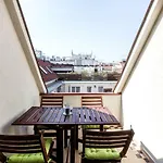 Szondi Duplex Apartment