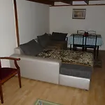 Westend Apartment & Courtyard