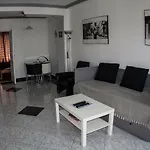 Deak Design Apartment