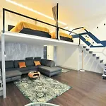 City Center Apartment With Budapest Design