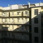Downtown Island Apartman