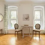 Vintage Style Apartment