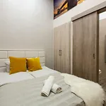 Deluxe Downtown Home 2 Bedrm, 2 Bathrm