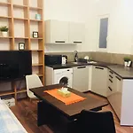 Hadik Apartments
