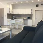 Airport Premium Apartments