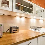 Maison Orange & Maison Rose Apartments