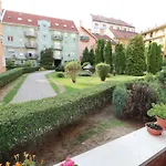 Bplodge Tompa Apartment
