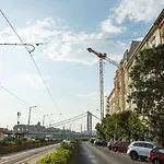 Danube Riverside Designer Apartment In City Center