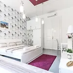 Real Apartments Hegedu