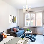 Sweet Studio With Art In The Heart Of Budapest