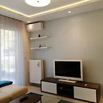 Luna Apartment
