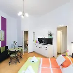 Studio 4U Apartment