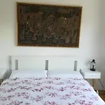 Homy Apartment In Buda, With Safe Garage And Terrace