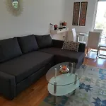 Homy Apartment In Buda, With Safe Garage And Terrace