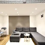 Cosy flat in Király str,Queen