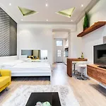 Diamond Residence - Marble Apartment