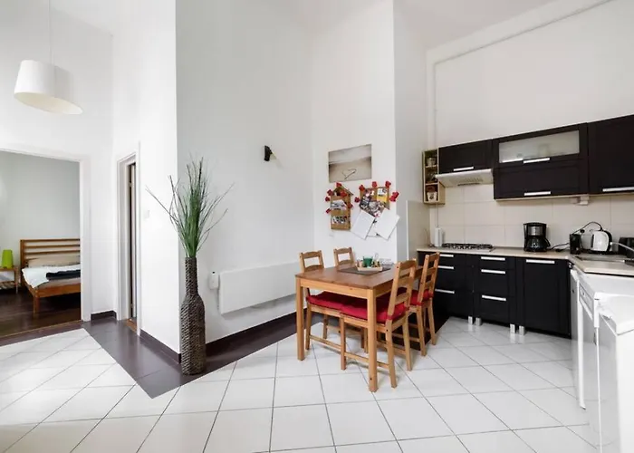 Diamond Home Apartment - City Center