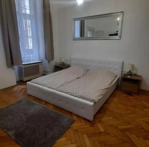 Masszi Apartment
