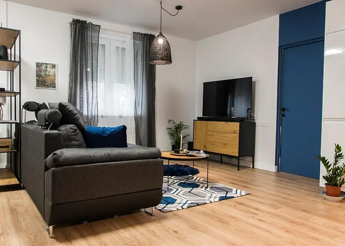 Danubio****2 Bedrooms-Be In The Center Of It All!
