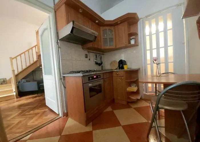 Ferjoe\'S Home Apartman
