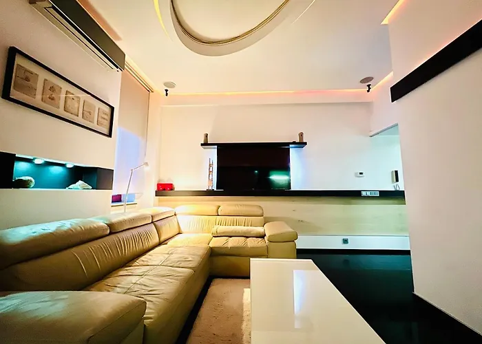 Small Home Budapest Lonyay