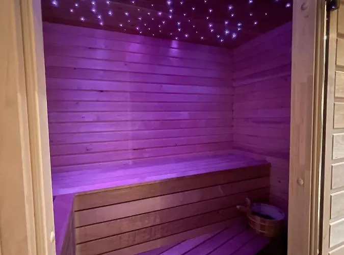 St Stephen Luxury Suit with Jacuzzi&Sauna