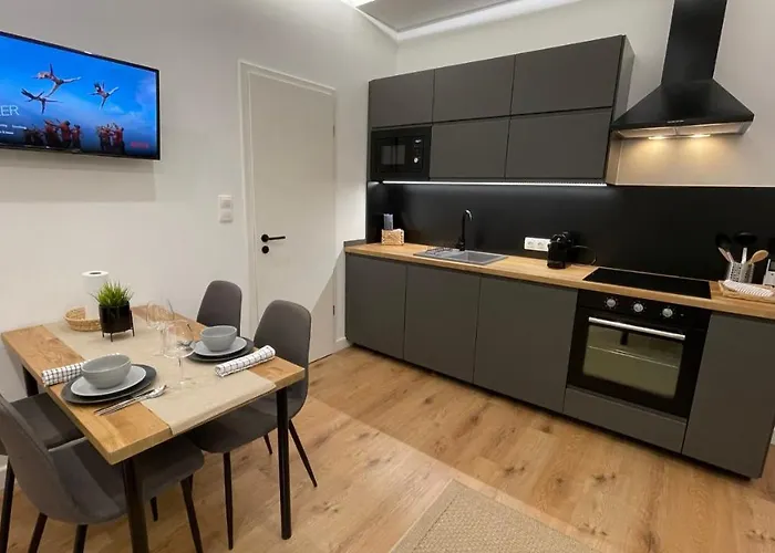 Sipsix Apartment - 2 Bedroom Flat In The Heart Of Budapest