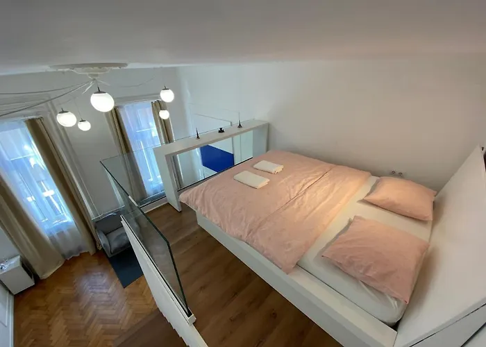Karolina\'S Nyugati Apartment