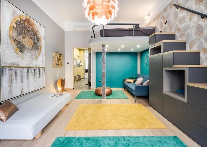Luxury Pilvax Studio
