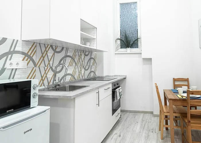 City Center Quiet Flat