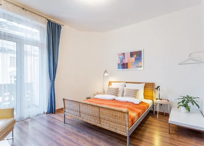 Extra Central New Apartment