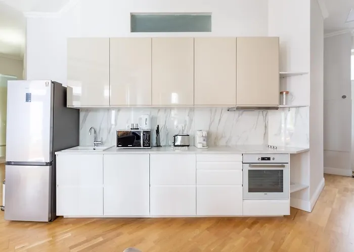 Designer Luxury Home In The Jewish Quarter