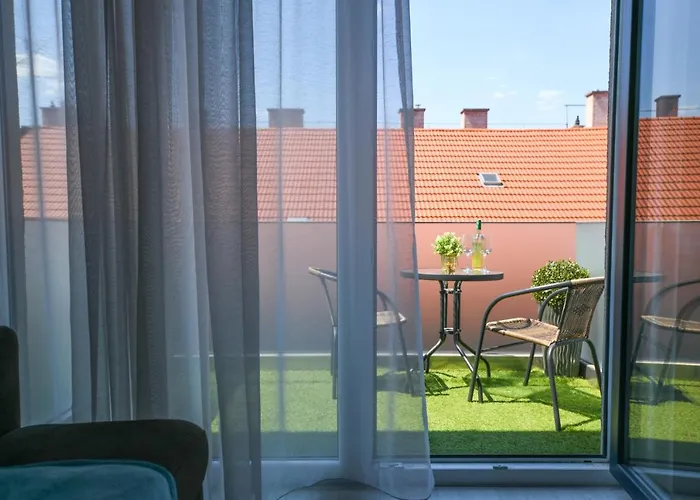 Rosa Sky Luxury Apartment