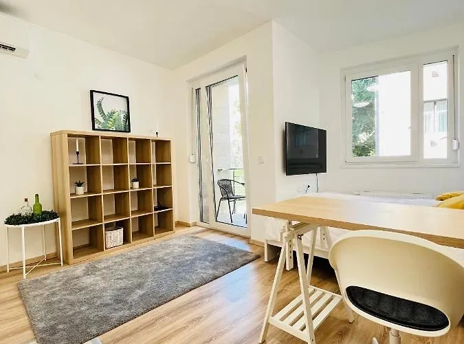 A 102, Apartments In The Heart Of The Jewish Quarter