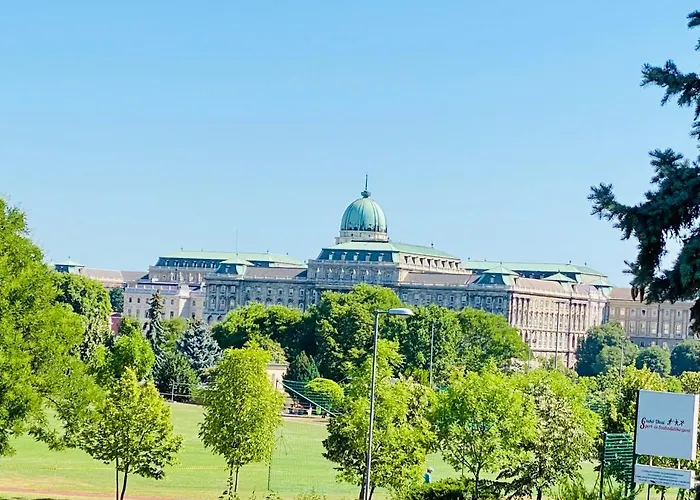 Budahome Apartments