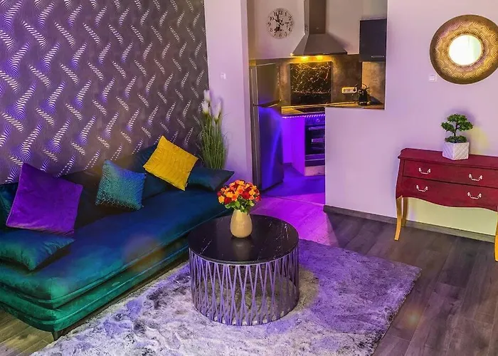 H & A Suite Gozsdu - The 1001 Nights Suite