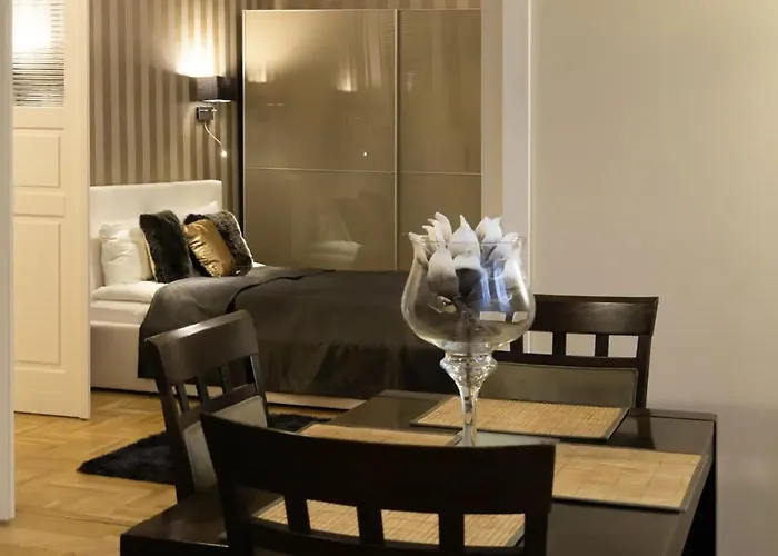 Premium Apartment By Hi5 - Lendvay Palace