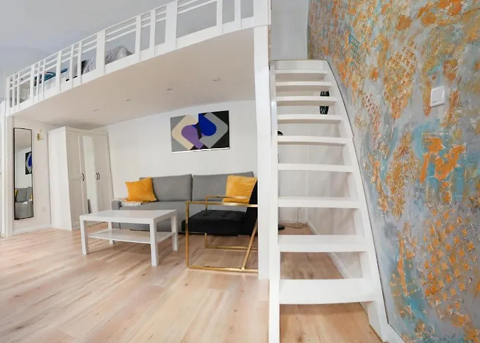 Goldart Design Apartment In The Heart Of Budapest