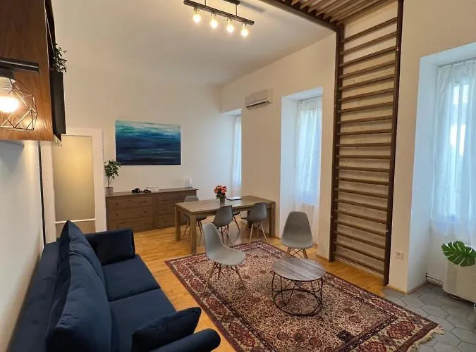 Azure King Residence In The Heart Of Budapest