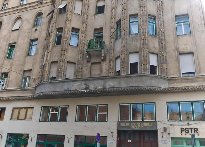 Rumbach Royal Apartment
