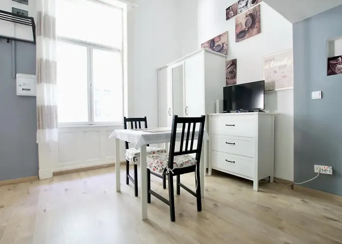 Standard Apartment by Hi5 - Wesselényi street